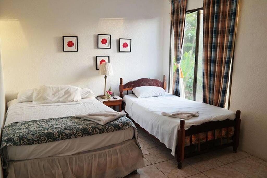 Lulu Beach Hotel Pulau Corn Luaran gambar