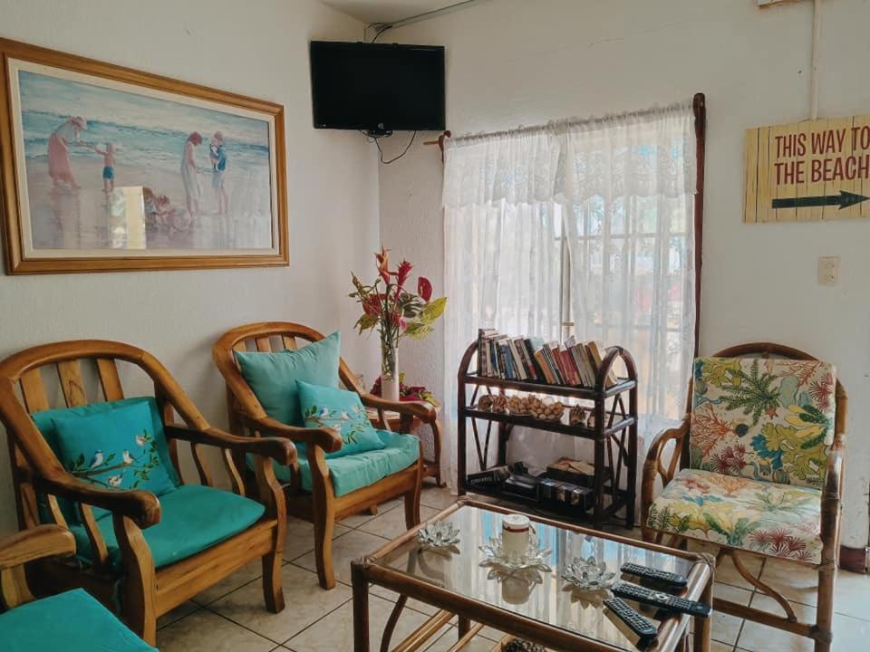 Lulu Beach Hotel Pulau Corn Luaran gambar